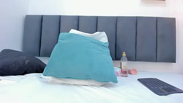 sam doll  online show from 06.30.26