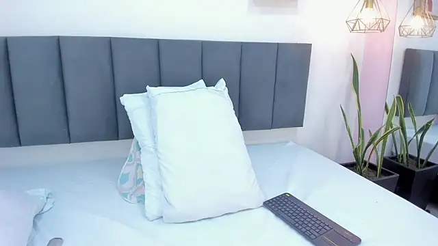 sam doll  online show from 07.18.26