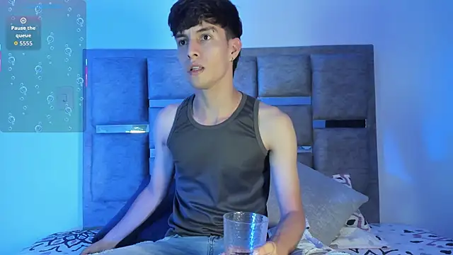 axxxel twink online show from 05.10.26