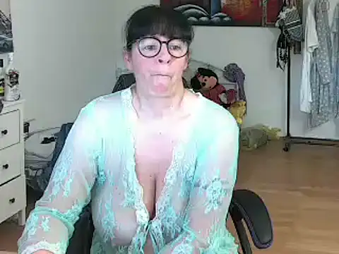 Sylly online show from 03.06.25