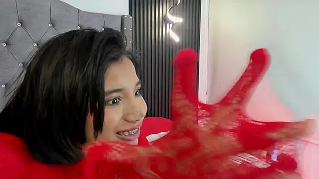 Emily bruss online show from 03.08.26