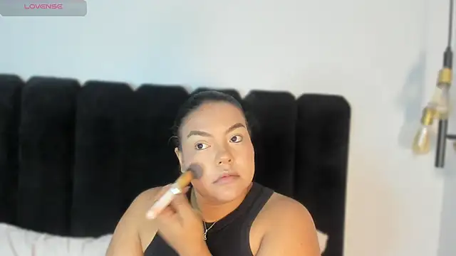 Amaranoir- online show from 02.24.26