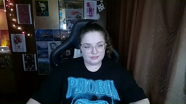 Teasing Dora online show from 02.14.26