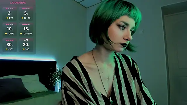 Scarle Whisper online show from 05.23.26