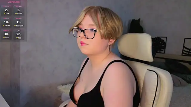 Lauraaa Smith online show from 03.07.26