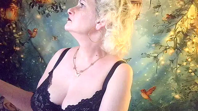 Blondie the librarian online show from 06.16.26