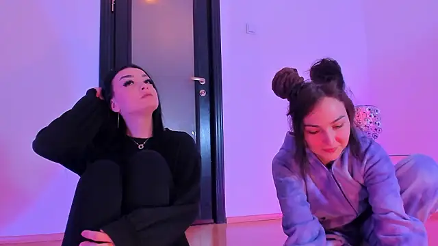 Peanaughty online show from 02.10.26