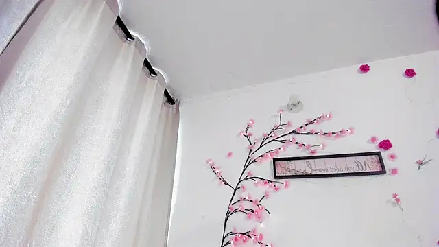 NicoRobinx online show from 04.20.26