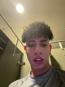 Snapshot of yoursexyjose chatting on 07.30.26 yoursexyjose online show from 07.30.26