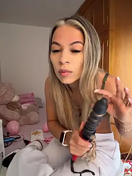 Mia Rosee1 online show from 06.07.26