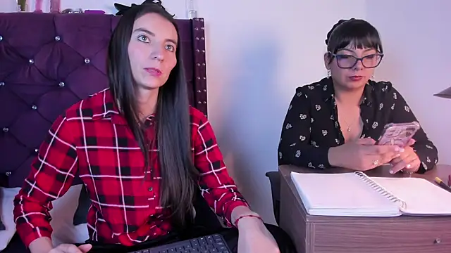 Valkiria-and-Dione online show from 02.09.26