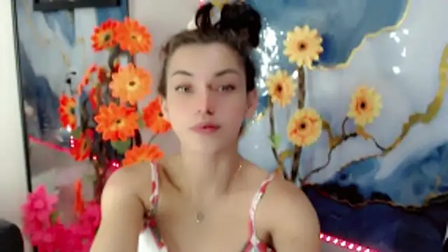 NathalialLooes online show from 06.12.26