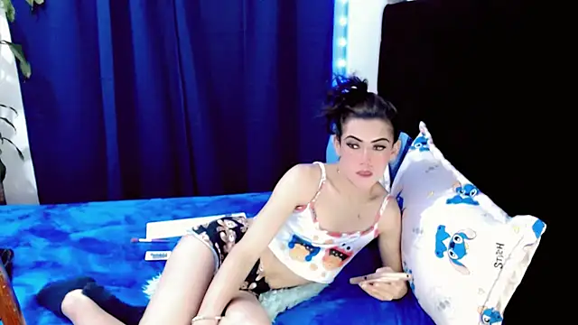 Snapshot of NathalialLooes chatting on 07.18.26 NathalialLooes online show from 07.18.26