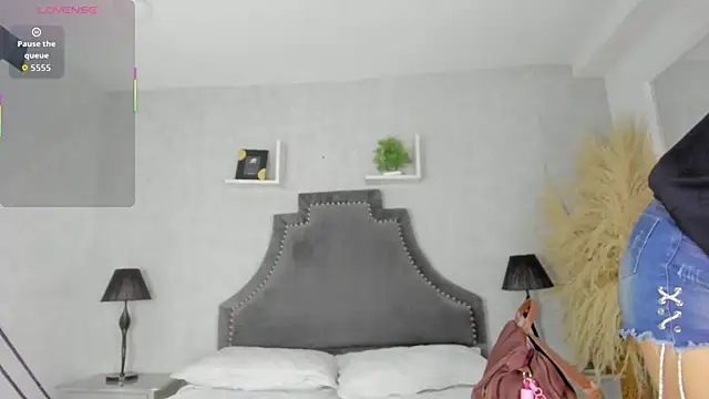 KarelyMitchel online show from 02.28.26