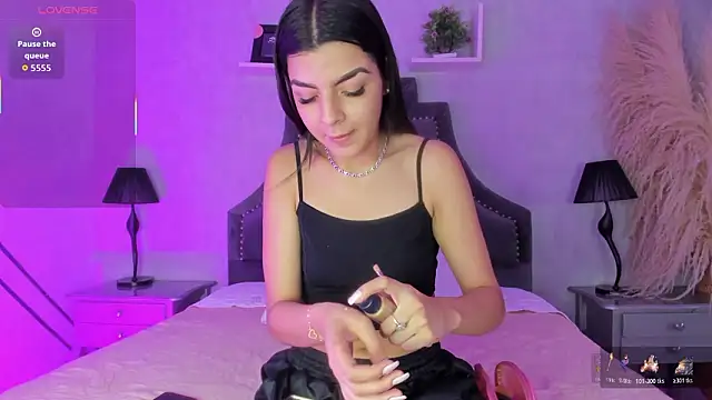 KarelyMitchel online show from 03.16.26