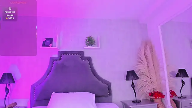 KarelyMitchel online show from 04.28.26