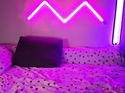 AlyaX X online show from 02.17.26