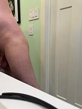 Snapshot of electrikinky@xh chatting on 11.11.25 electrikinkyxh online show from 11.11.25