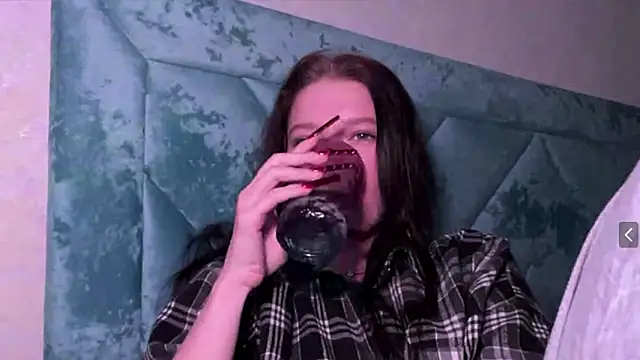 Sarahsolara online show from 03.16.26