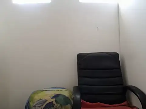 playfullpaulina online show from 04.23.26