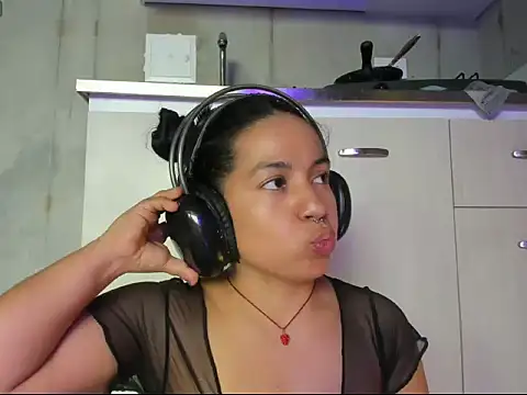 chiarafustox online show from 07.16.26