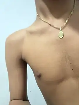 Snapshot of dominick_fran chatting on 02.18.26 dominick fran online show from 02.18.26