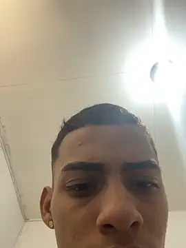 Snapshot of dominick_fran chatting on 03.20.26 dominick fran online show from 03.20.26