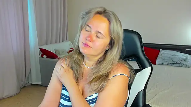 LilyBel online show from 07.14.26