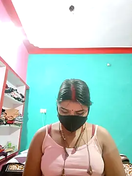 Divyanshi hott online show from 02.04.26