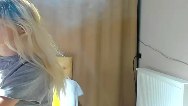 Lesyalisss online show from 04.23.26