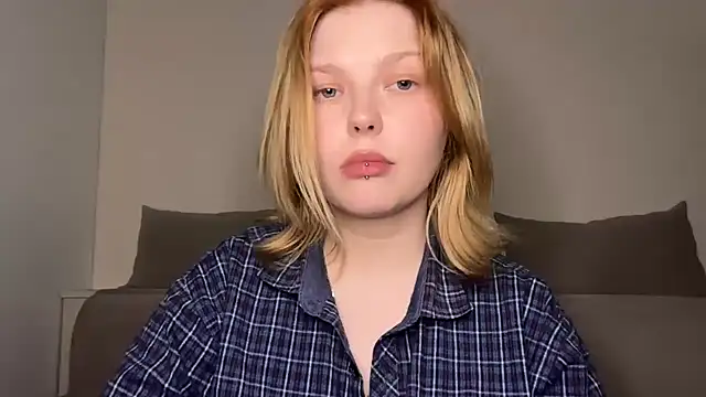 Ophelia Ritz online show from 05.02.26