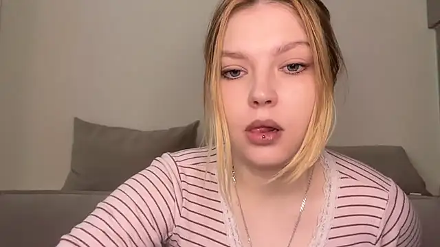 Ophelia Ritz online show from 06.17.26