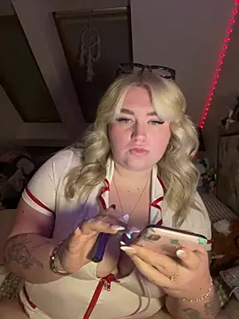 TwoWayT xx online show from 03.02.26