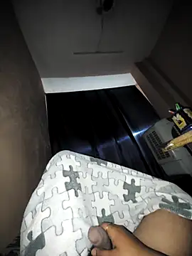 chocolatesboy143 online show from 02.22.26