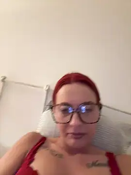 Snapshot of SophieSchmidt chatting on 03.06.26 SophieSchmidt online show from 03.06.26