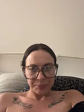 Snapshot of SophieSchmidt chatting on 04.09.26 SophieSchmidt online show from 04.09.26