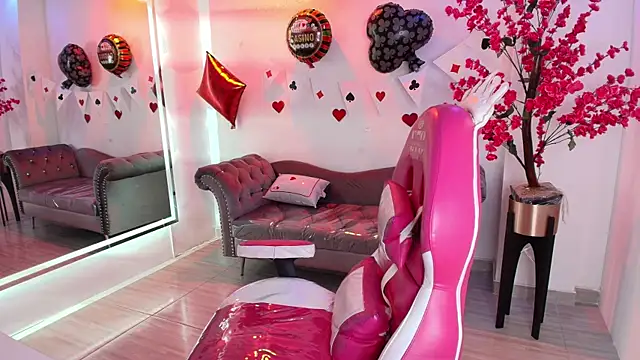 Zoe 18T online show from 02.17.26