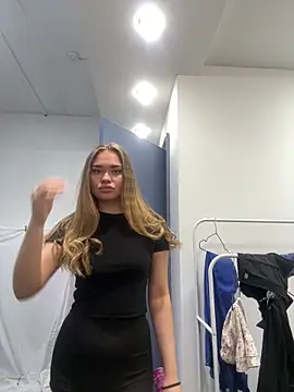 MonicaWestt online show from 02.08.26