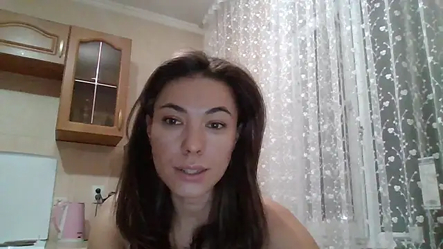 Snapshot of Dream_Petal_ chatting on 04.04.26 Dream Petal online show from 04.04.26