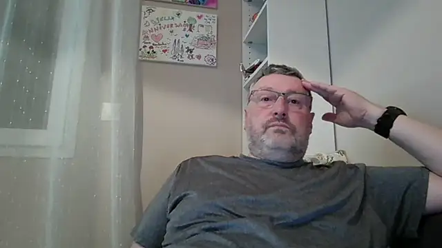 doudou310 online show from 04.02.26