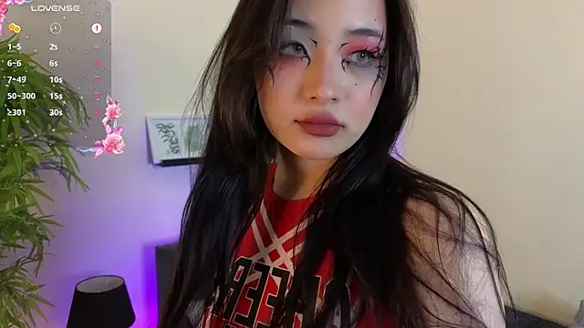 Noiry Vuvez online show from 07.15.26