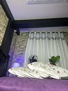 SluttyEll online show from 02.01.26