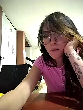 Snapshot of Winniedepootha chatting on 02.28.26 Winniedepootha online show from 02.28.26