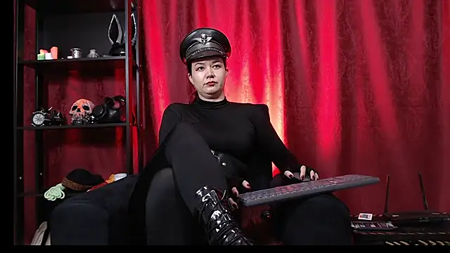 Snapshot of Izumy_Velvet chatting on 08.03.26 Izumy Velvet online show from 08.03.26