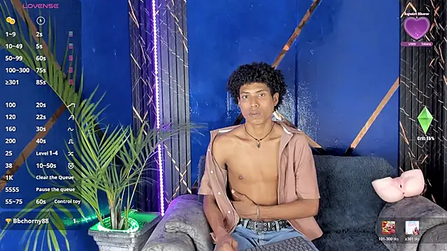 Walkers05 online show from 05.25.26
