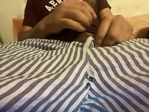 latinocalientehot online show from 02.04.26