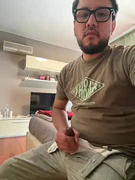 latinocalientehot online show from 04.26.26