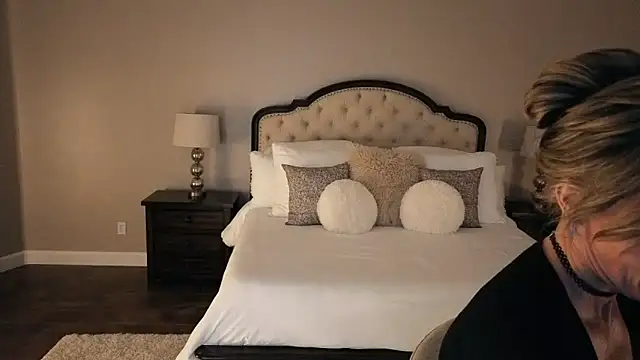 Hot Wife Amber online show from 05.22.26
