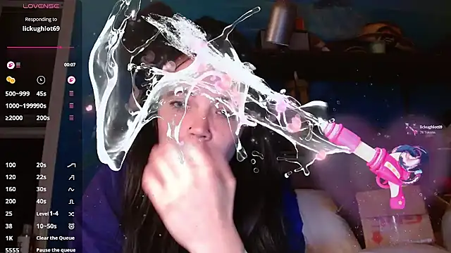 ahungkittykat online show from 04.28.26