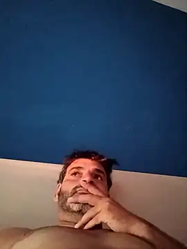 Snapshot of leo85rf chatting on 02.15.26 leo85rf online show from 02.15.26